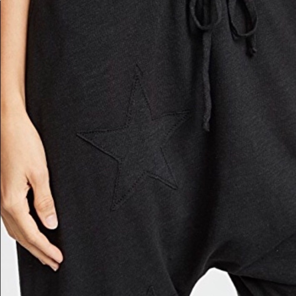 Sundry Black Drop Crotch Capri
